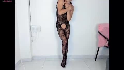 Snapshot of nicolefluffypussy chatting on July 14, 5:29 pm Nicole jaymes online show from July 14, 5:29 pm