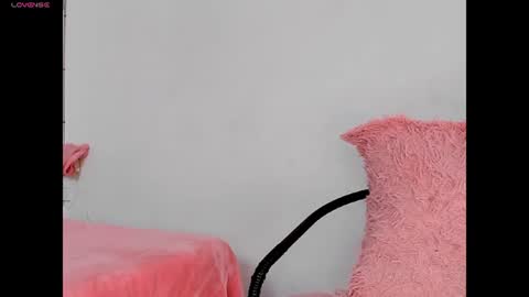 Snapshot of nicolefluffypussy chatting on July 15, 8:36 pm Nicole jaymes online show from July 15, 8:36 pm