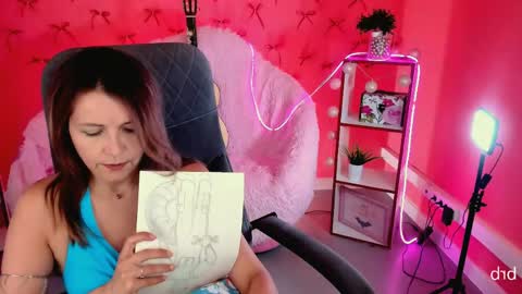 Snapshot of nicolehits chatting on June 3, 2:33 pm nicolehits online show from June 3, 2:33 pm
