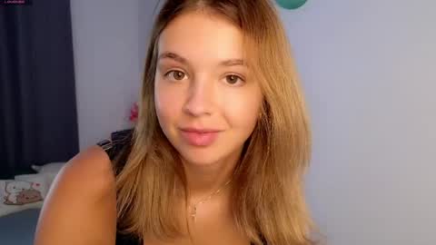 Nicole online show from May 8, 7:41 pm