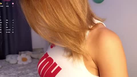 Nicole online show from May 26, 6:59 pm