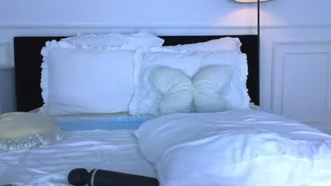 Nicole online show from June 26, 1:54 am