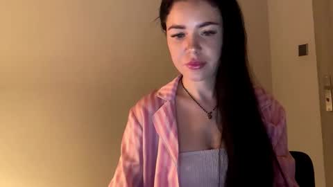 Nicole online show from March 3, 8:59 pm