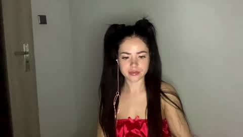 Nicole online show from May 4, 8:16 pm