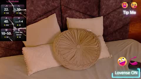 Snapshot of nicoletcherry__ chatting on November 29, 7:17 pm N I C O L E T online show from November 29, 7:17 pm