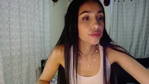 Snapshot of nicoletta_c66 chatting on November 12, 10:20 pm Nicole online show from November 12, 10:20 pm