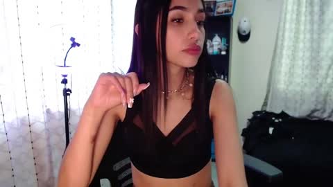 Snapshot of nicoletta_c66 chatting on November 13, 9:14 pm Nicole online show from November 13, 9:14 pm