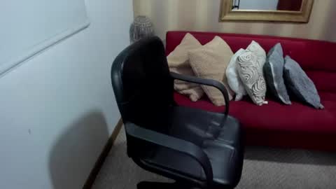 Nicolettcolin  online show from June 17, 6:42 pm