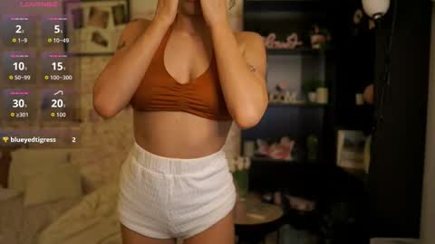 Snapshot of nicolette__shea_ chatting on October 9, 8:01 am nicolette__shea_ online show from October 9, 8:01 am