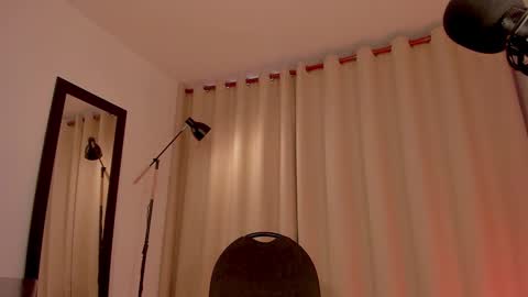 Nicol  online show from February 19, 6:43 pm