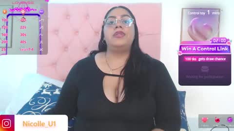 Snapshot of nicolle1u chatting on January 8, 4:23 am Nicolle u online show from January 8, 4:23 am
