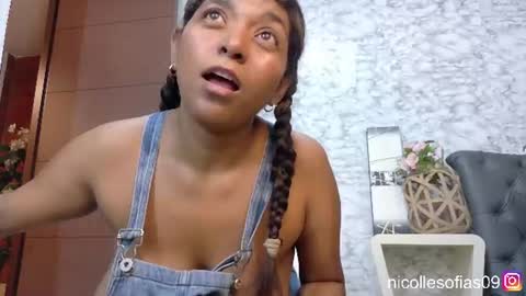 nicolle4 online show from July 3, 11:22 pm