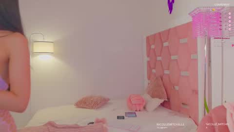 Snapshot of nicolle_mitchelle chatting on February 20, 4:46 pm NEW instagram nicollemitchelle online show from February 20, 4:46 pm