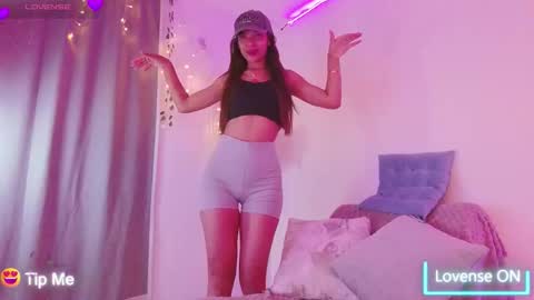 Nicolle online show from February 4, 10:54 am