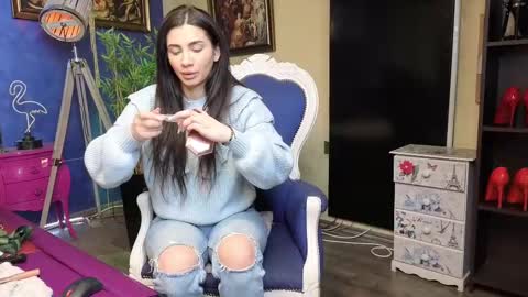 Snapshot of nicollepalmer chatting on February 24, 8:06 am Nicolle online show from February 24, 8:06 am