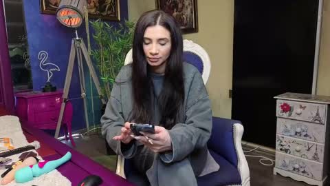 Snapshot of nicollepalmer chatting on February 26, 10:47 am Nicolle online show from February 26, 10:47 am