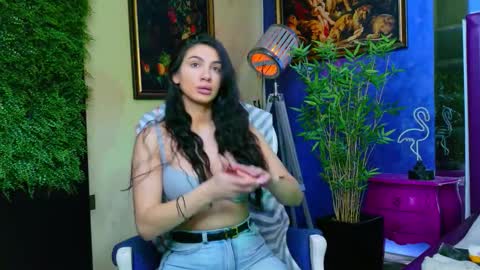 Snapshot of nicollepalmer chatting on October 17, 11:02 am Nicolle online show from October 17, 11:02 am