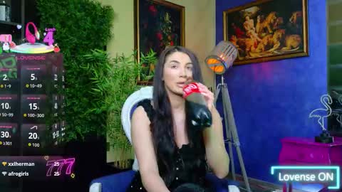 Nicolle online show from March 29, 3:01 pm