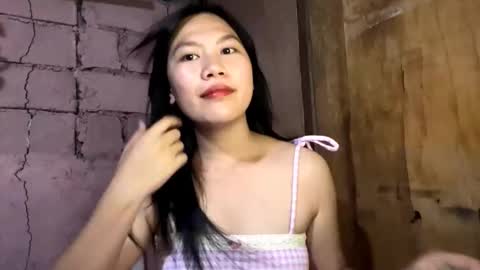 Evelyn online show from March 14, 9:04 am