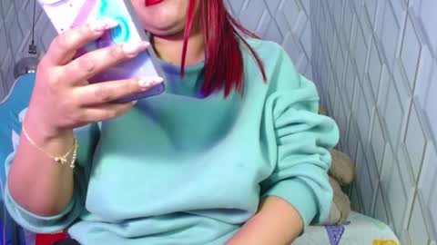 Nicolle Miley online show from February 15, 10:33 am