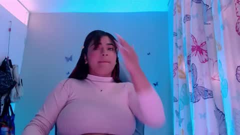 Nicolle Miley online show from March 14, 8:25 pm