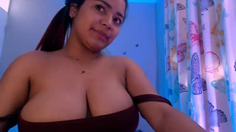 Nicolle Miley online show from March 20, 8:46 pm