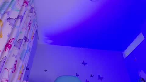 Snapshot of nicolletaylorq chatting on May 29, 3:37 am Nicolle Miley online show from May 29, 3:37 am
