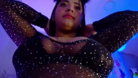 Nicolle Miley online show from July 27, 5:03 am