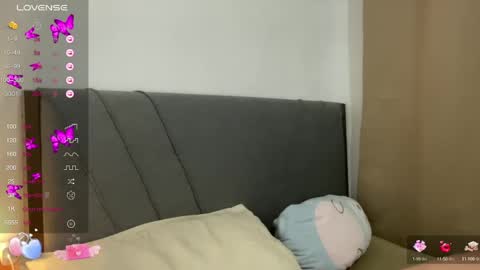 Snapshot of nicollete_snow chatting on January 7, 6:14 pm NIC 333 online show from January 7, 6:14 pm