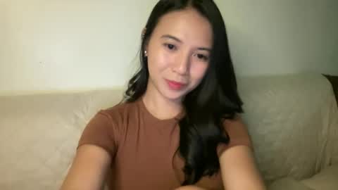 Snapshot of nicollete_snow chatting on November 22, 4:28 pm NIC 333 online show from November 22, 4:28 pm