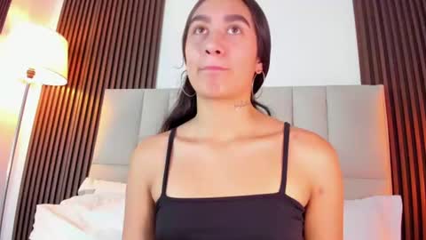 Snapshot of nicolqueen_ chatting on August 1, 11:09 am NICOL online show from August 1, 11:09 am