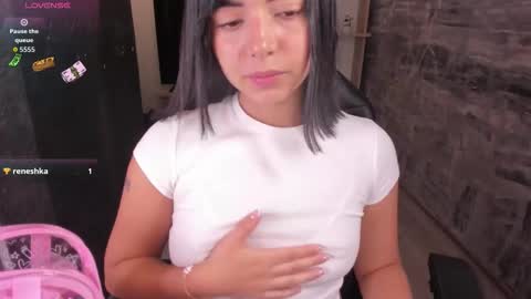 Snapshot of nicolross_ chatting on October 9, 2:37 pm NicolRoss online show from October 9, 2:37 pm