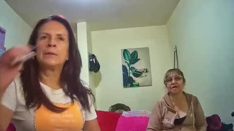 nicoltatiana_ online show from January 13, 11:32 pm