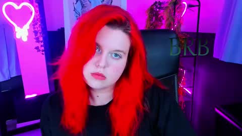 Snapshot of nielletablossom chatting on January 25, 8:31 am Nellie online show from January 25, 8:31 am