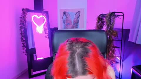 Snapshot of nielletablossom chatting on February 10, 5:30 pm Nellie online show from February 10, 5:30 pm