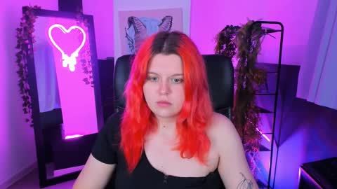 Snapshot of nielletablossom chatting on February 13, 5:58 am Nellie online show from February 13, 5:58 am