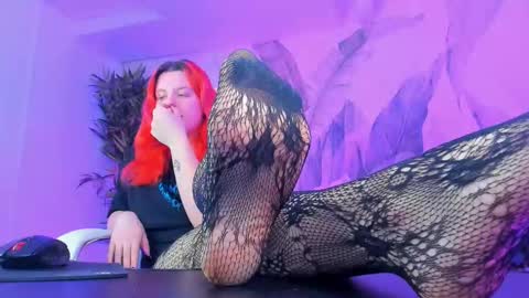 Snapshot of nielletablossom chatting on February 20, 11:20 am Nellie online show from February 20, 11:20 am