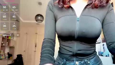 Snapshot of nievesshippey chatting on May 4, 8:32 am Hanna online show from May 4, 8:32 am