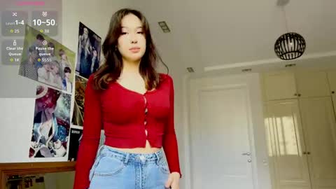 Snapshot of nievesshippey chatting on June 4, 7:58 am Hanna online show from June 4, 7:58 am
