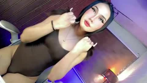 night_crystal1111 online show from April 27, 7:01 pm