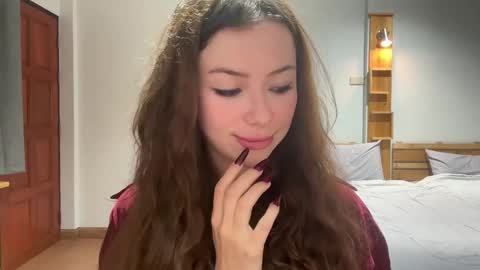 Snapshot of night_jelly chatting on October 28, 2:20 pm Aurora online show from October 28, 2:20 pm