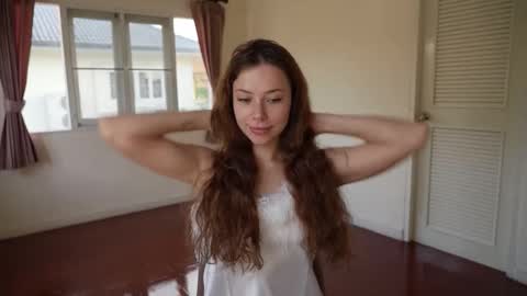 Snapshot of night_jelly chatting on November 25, 12:43 am Aurora online show from November 25, 12:43 am