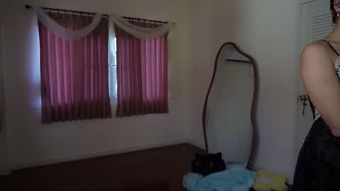 Snapshot of night_jelly chatting on December 17, 4:07 am Aurora online show from December 17, 4:07 am