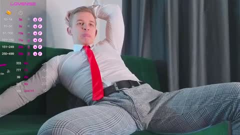 Snapshot of night_wwwolf chatting on January 21, 10:41 am Jameson online show from January 21, 10:41 am