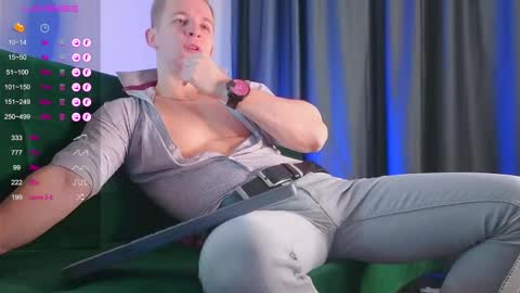 Snapshot of night_wwwolf chatting on February 14, 2:07 am Jameson online show from February 14, 2:07 am