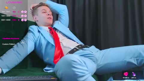 Snapshot of night_wwwolf chatting on February 18, 9:54 am Jameson online show from February 18, 9:54 am