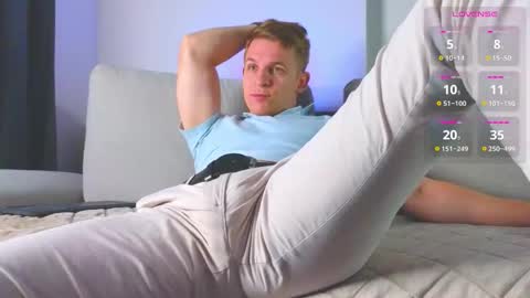 Snapshot of night_wwwolf chatting on November 19, 4:29 pm Jameson online show from November 19, 4:29 pm