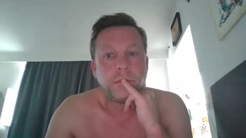 Snapshot of nightbreed3 chatting on April 3, 12:25 pm Daniel online show from April 3, 12:25 pm