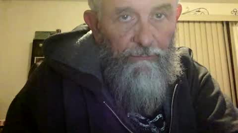 nightmoves1970 online show from November 3, 4:25 am