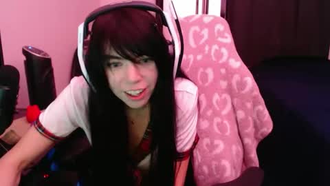 nightmystt online show from May 20, 5:57 am